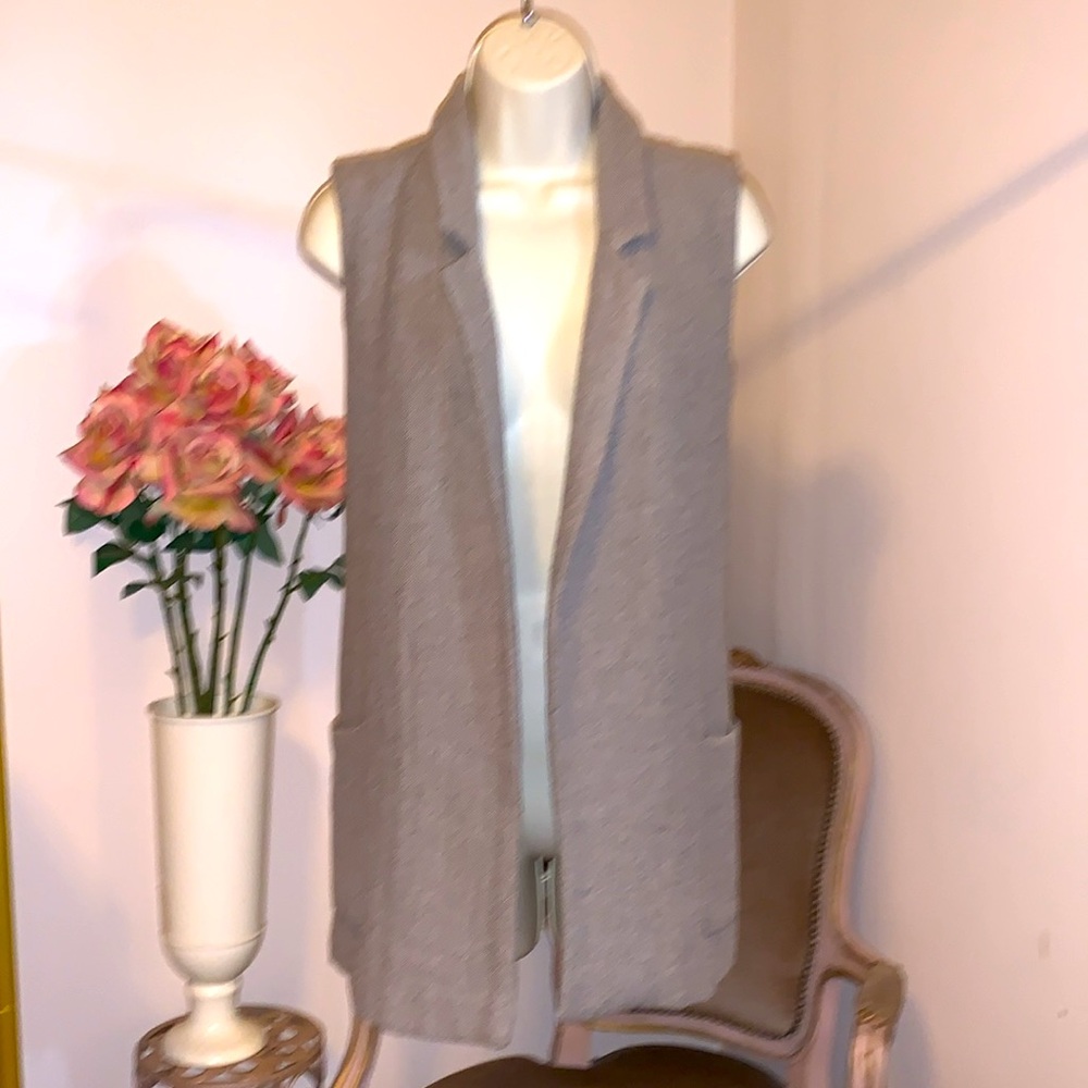 Zara Minimalist Oversized Sleeveless Open Front Vest